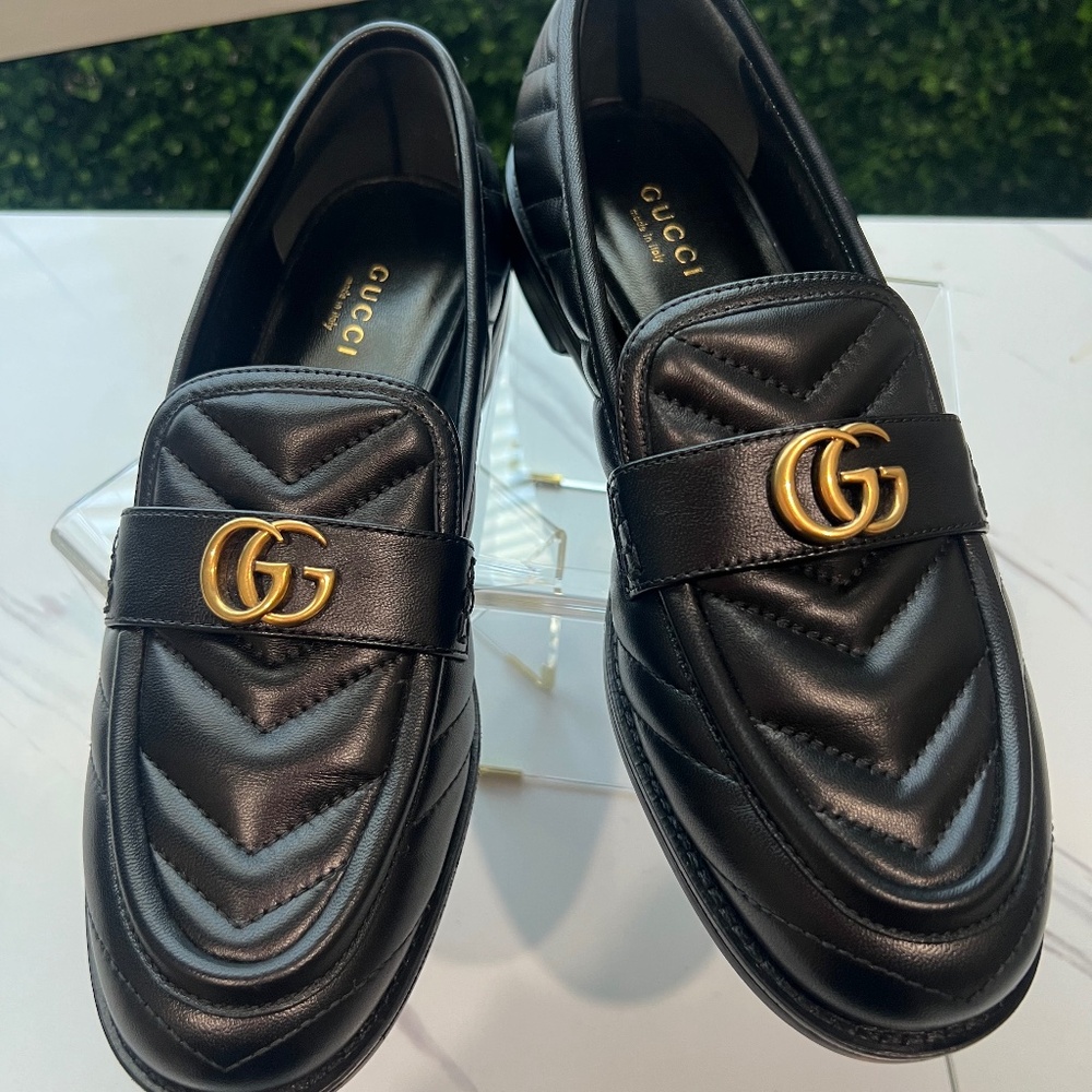 GUCCI WOMEN'S LOAFER WITH DOUBLE G